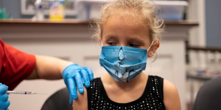 السعودية تبدأ تطعيم الأطفال من 5 لـ11 عاما ضد كورونا