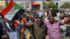 قلق عربي من التطورات في السودان