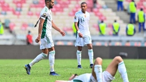 الجزائر تستهل حملة الدفاع عن لقبها بالتعادل مع سيراليون