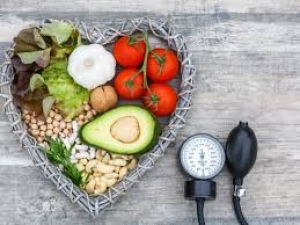 أغذية تساعد على خفض ضغط الدم بسرعة وأمان